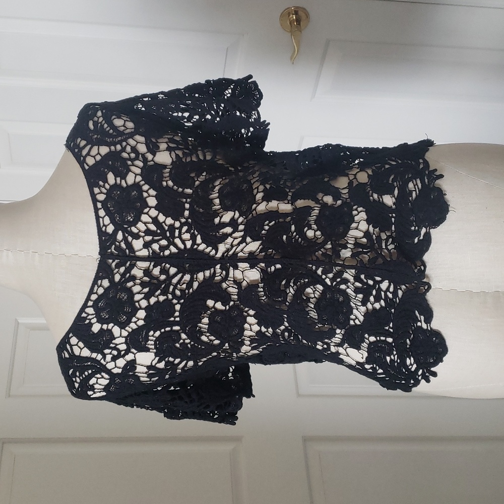 Vintage 90s Black Floral Guipure Lace Blouse Scalloped Hem Grunge Cottagecore S - Picture 4 of 10